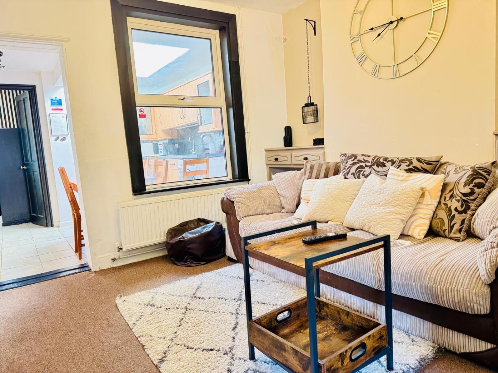 Lovely Dog Friendly, 3 Bed Home Sleeps 8, With Parking & Fenced Garden Work Contractor Leisure, Jasper CBG Exterior foto